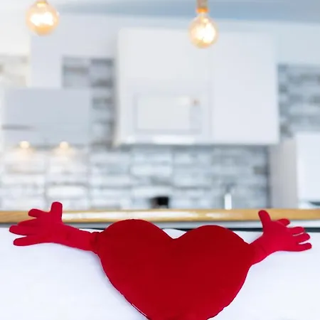 Apartment Home2book The Romantic Skyline Of